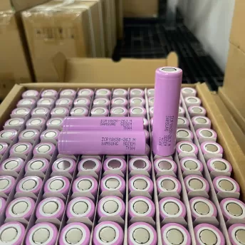Pin lithium ICR18650-26JM Samsung Mới